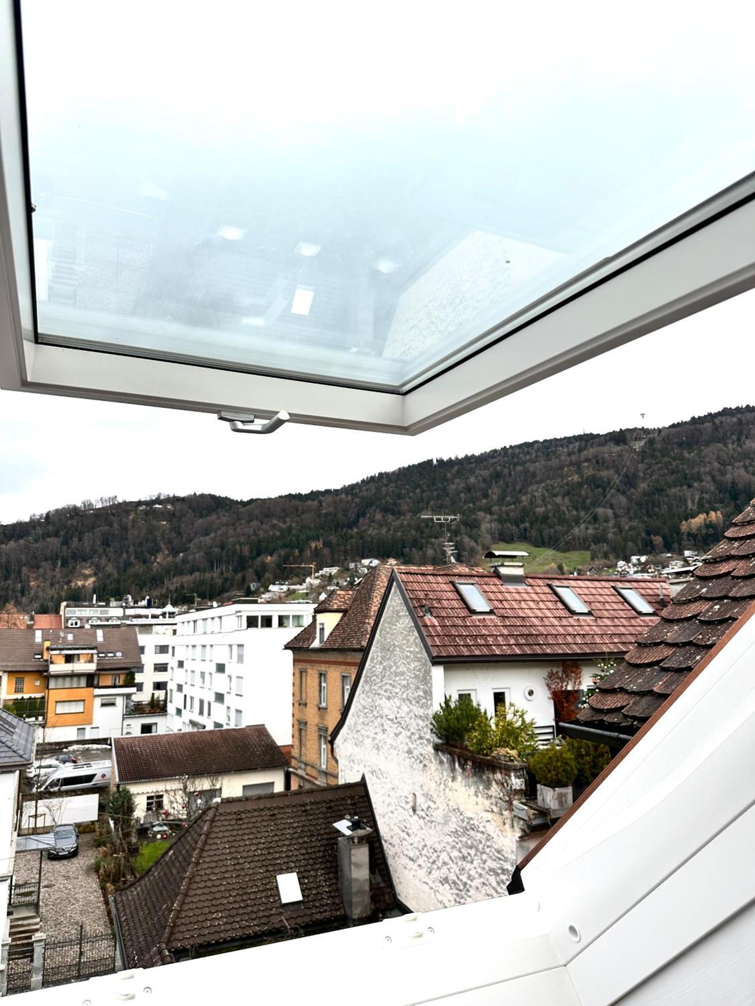 Zentrale Wohnung Mit Dachterasse 브레겐츠 외부 사진